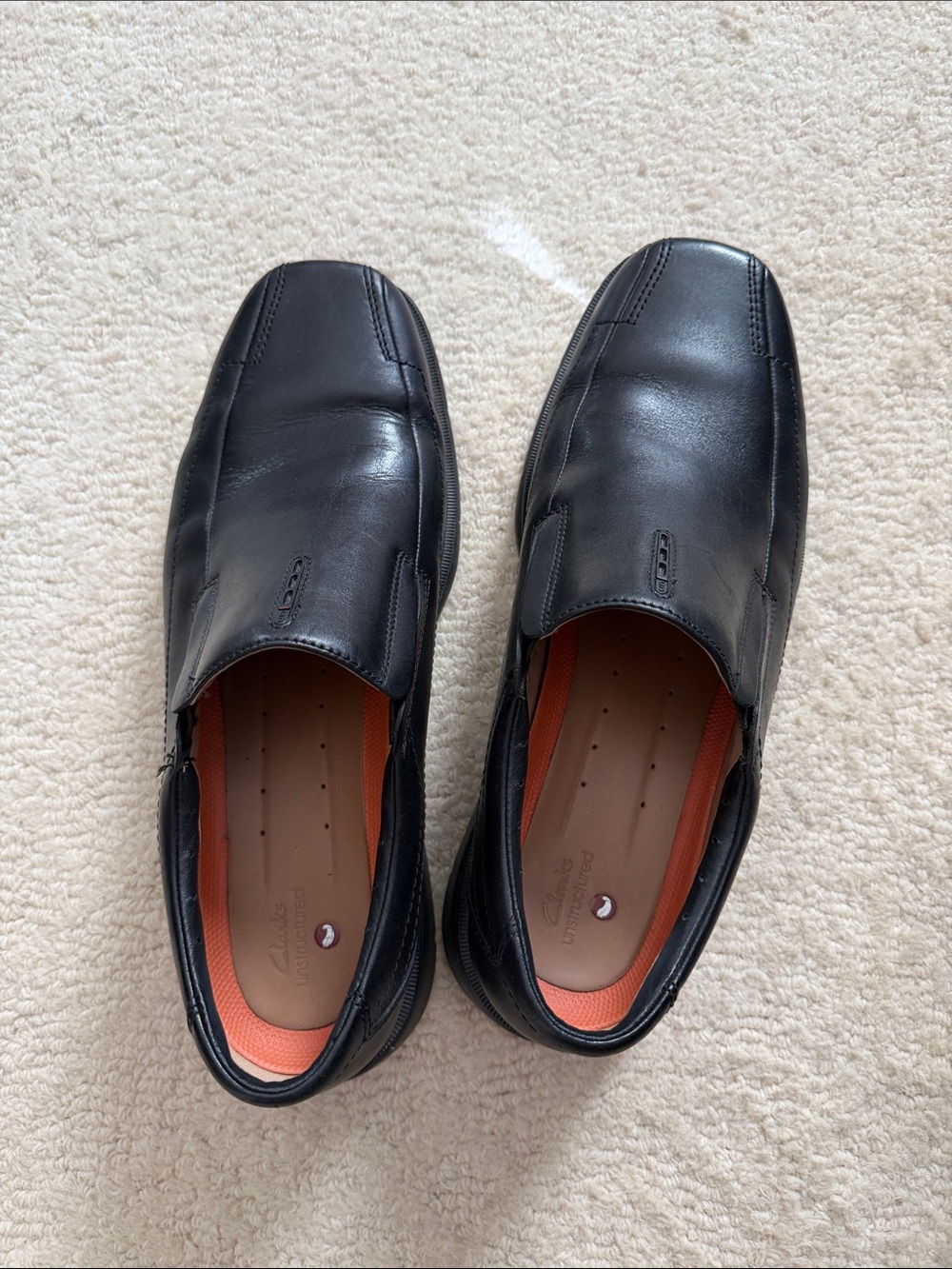 Clark’s Unstructured Men's Black Slip-On Dress Shoes
